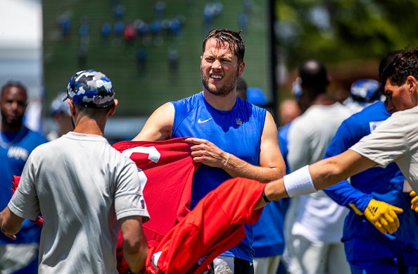 Rams QB Matthew Stafford dealing with 'bad tendinitis' in his throwing  elbow - Field Gulls