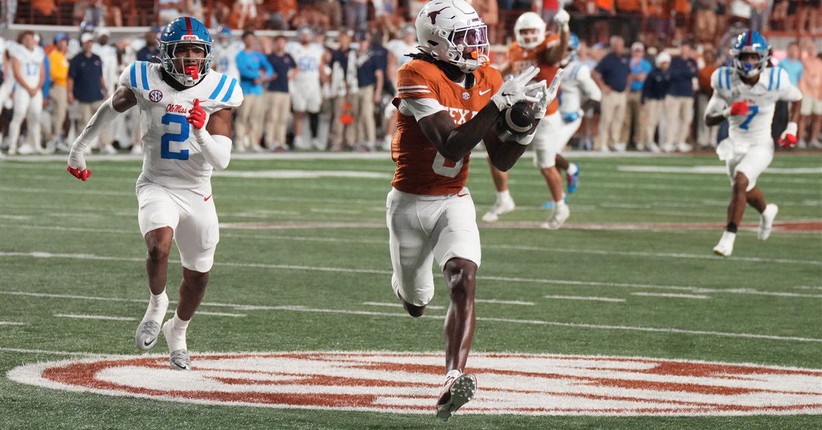 Texas WR Cam Coleman leaves Saturday's game against Ole Miss with a shoulder injury