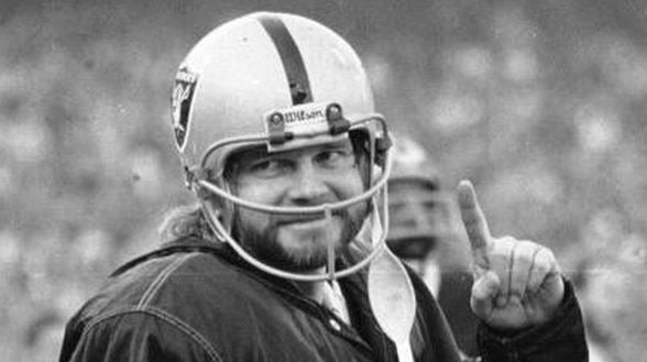 Fans react to Ken Stabler's passing and a developer backs down in