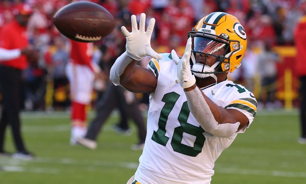 Packers' Cobb has 2022 salary trimmed in cap-saving maneuver