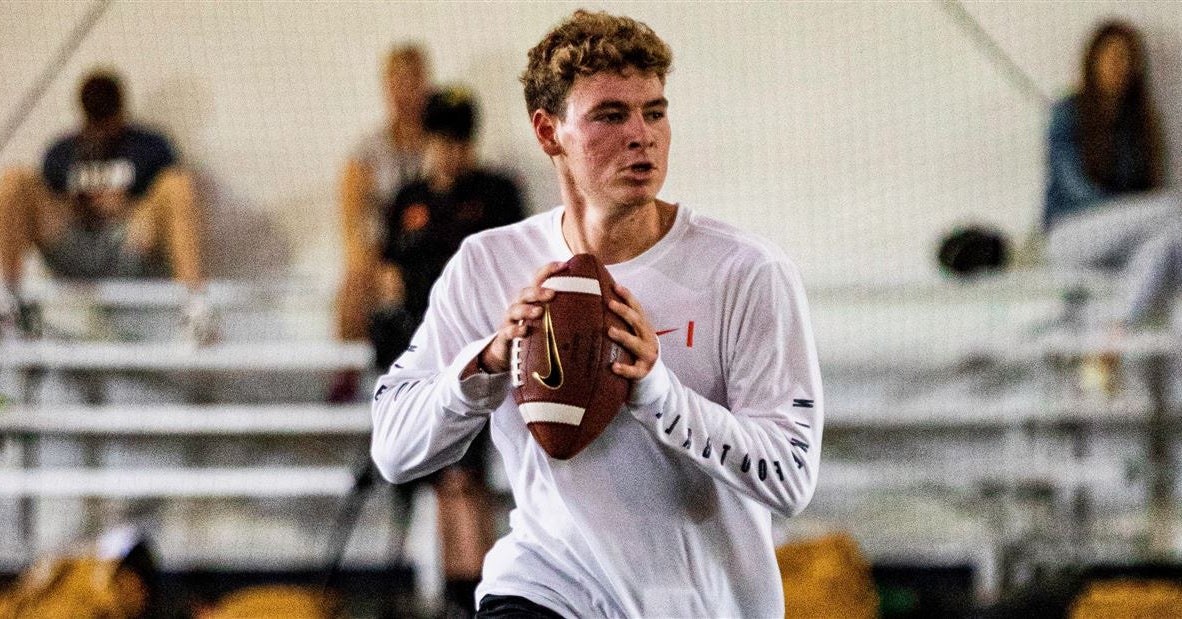 LOOK: USC QB commit Moss reacts to QB Jake Garcia's decommitment