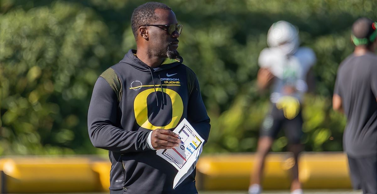 Junior Adams and Drew Mehringer set to take 'lead roles' for Ducks offense in Holiday Bowl