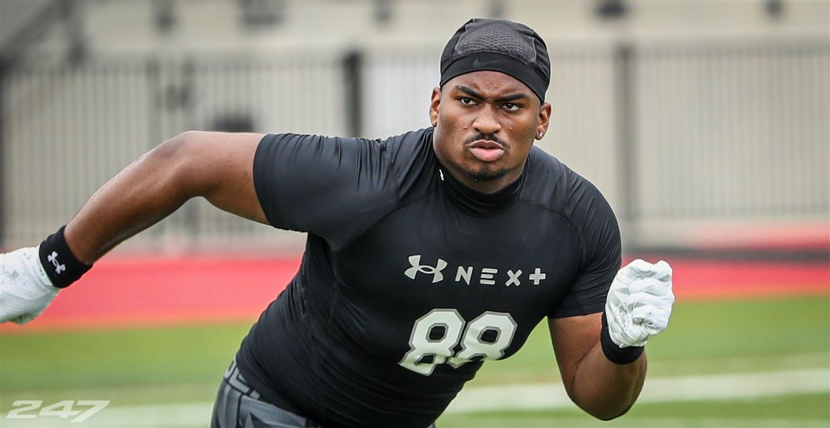 DL Christian Evans chooses Virginia Tech over North Carolina others