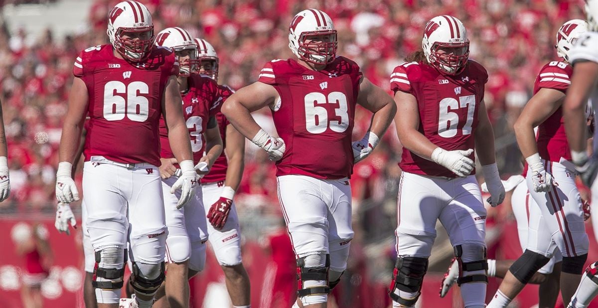 Wisconsin Football on X: Michael Deiter is clearly fired up for photo day.  