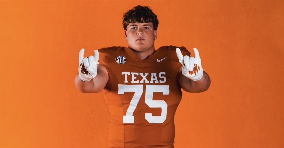 Texas lands versatile OL Lucas Rhoa after competitive recruitment