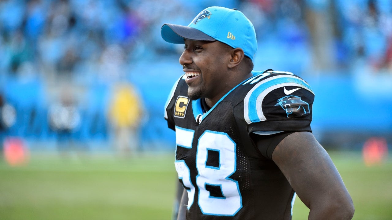 Thomas Davis Wins Bart Starr Award