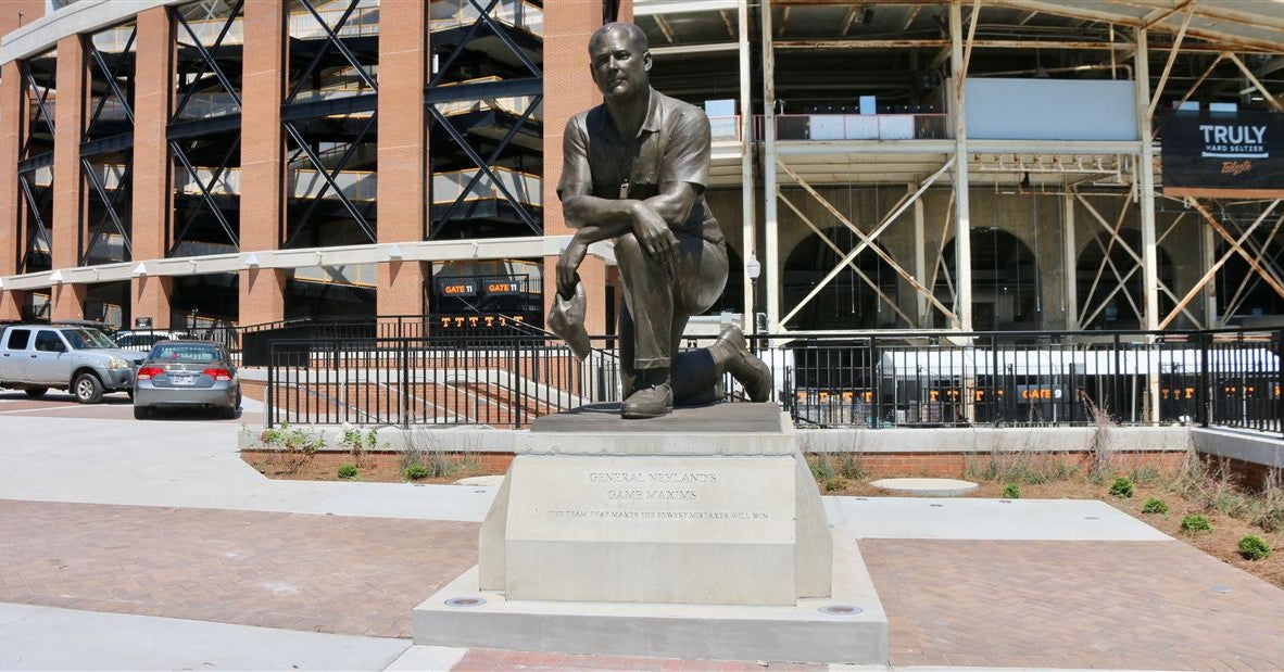 PHOTOS: Tennessee gives tour of Neyland Stadium renovations for 2026 season