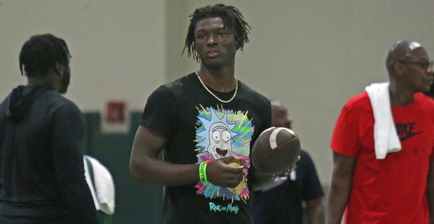 Follow The Visits: Ten Miami targets that made multiple visits to UM this month - 247Sports 10 10451443.jpg?fit=bounds&crop=620:320,offset y0
