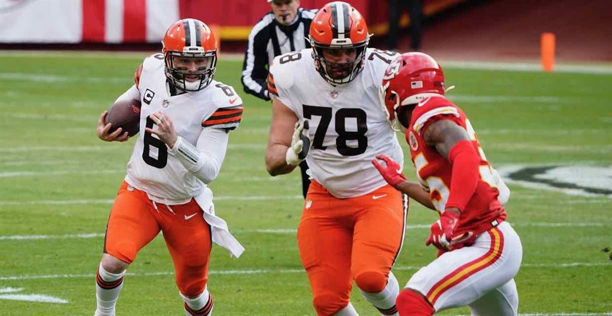 Mayfield, Chubb lead Browns past Washington and over .500