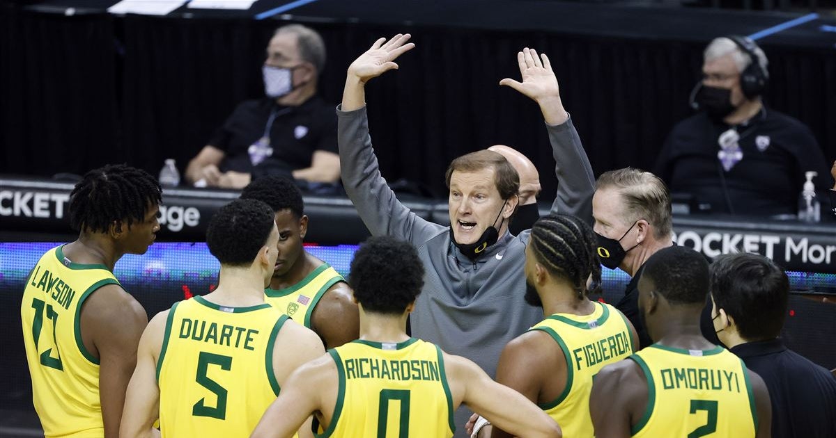 Oregon basketball continues to improve NCAA tournament projections