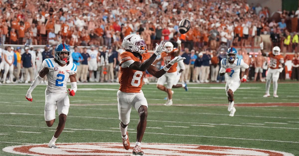Texas WR Cam Coleman, RB Hollywood Smothers probable; DE Colin Simmons ...
