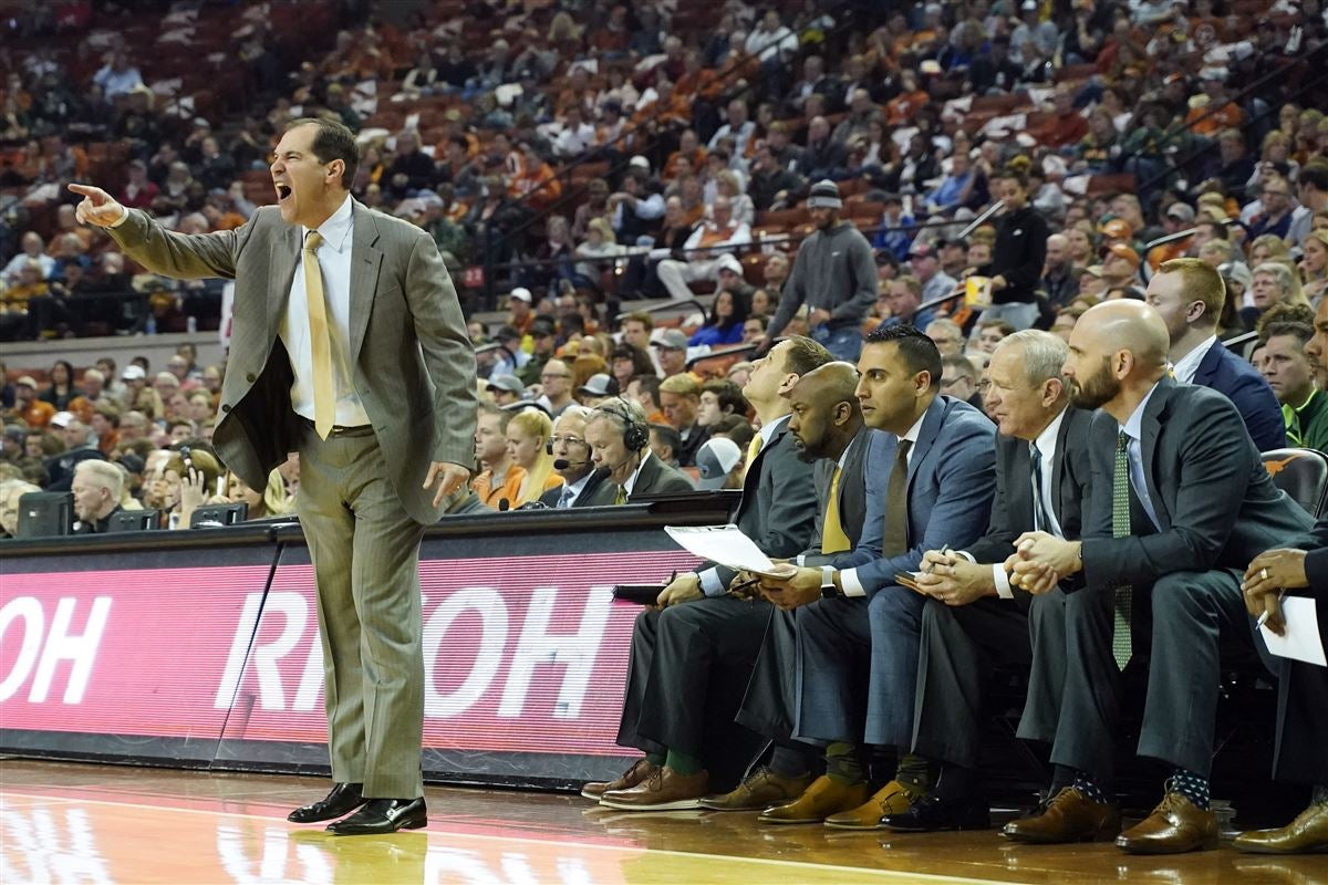 Four finalists announced for Naismith Coach of the Year award