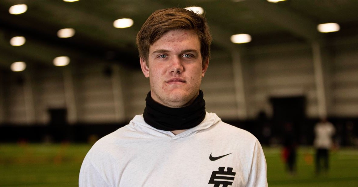Robbie Roper Surgery Robbie Roper, 2022 QB, dies from medical procedure complications ...