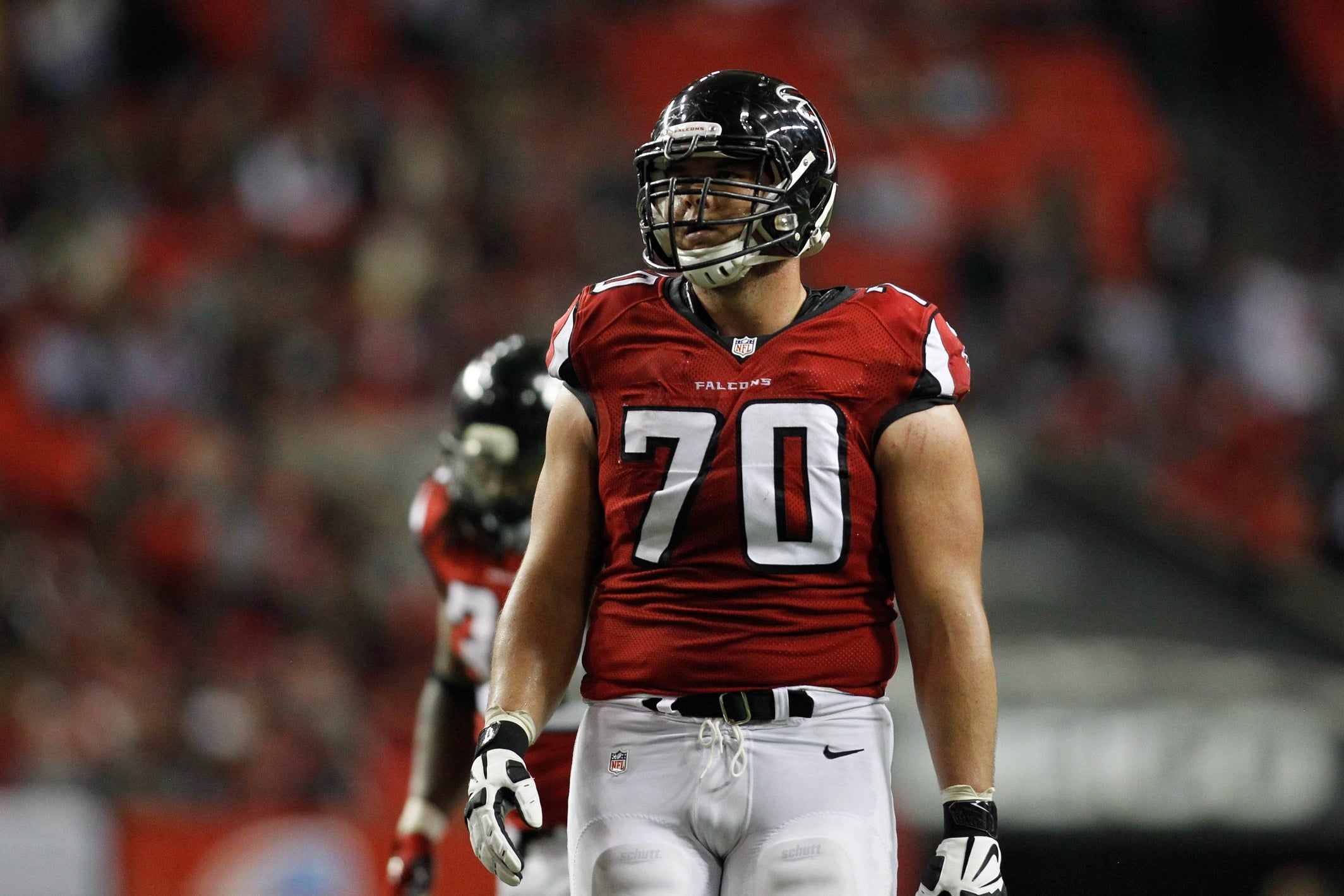 Atlanta Falcons offensive tackle Jake Matthews (70) works against the Detroit  Lions during the first half of an NFL football game, Sunday, Oct. 25, 2020,  in Atlanta. (AP Photo/John Bazemore Stock Photo - Alamy