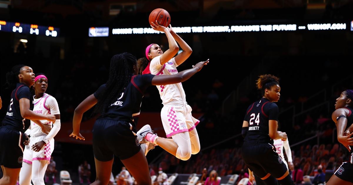 Lady Vols falls No. 2 in South Carolina