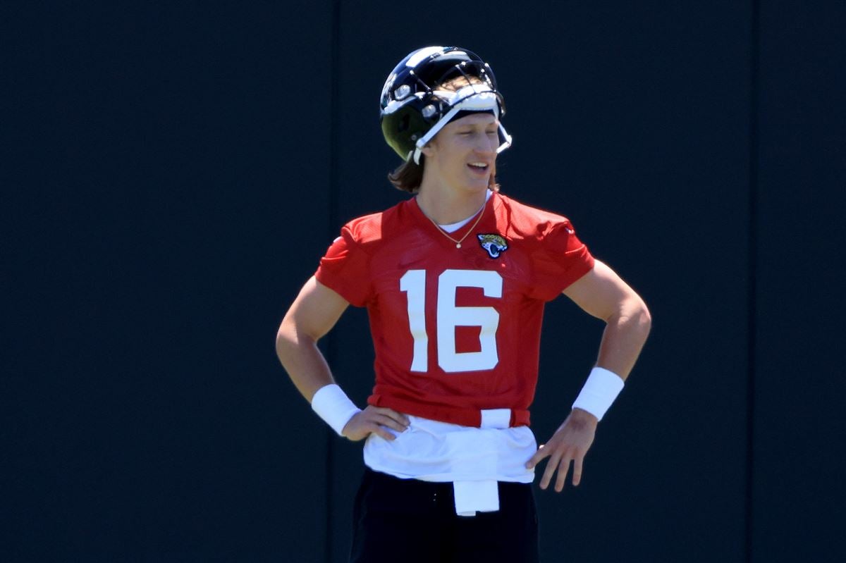 Jaguars QB Trevor Lawrence 'really excited to play with' Tim Tebow