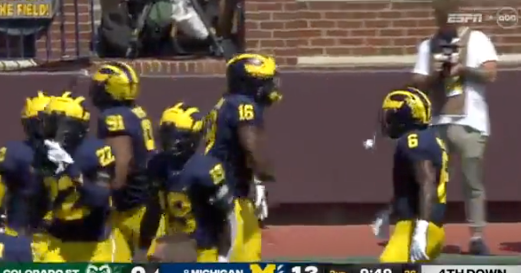 Michigan Football Watch As Eyabi Anoma Delivers First Sack Since Transfer