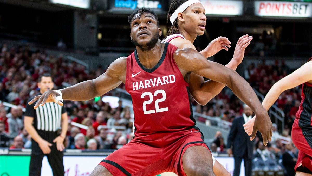 Harvard big man Justice Ajogbor enters the transfer portal