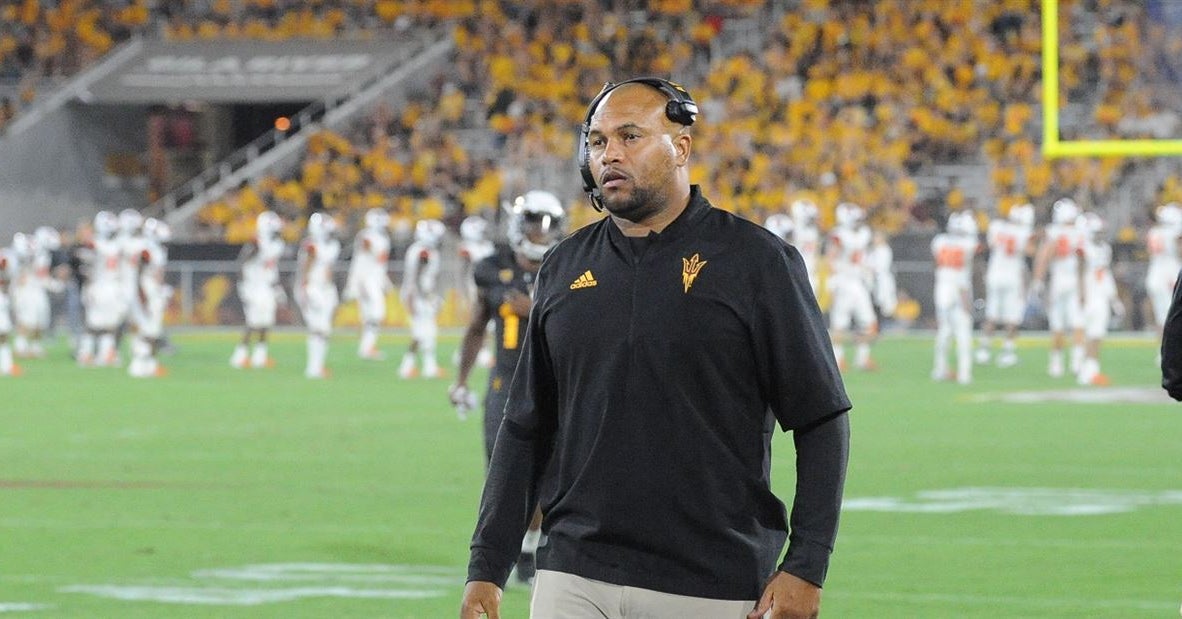 Antonio Pierce hired as Las Vegas Raiders' linebackers coach