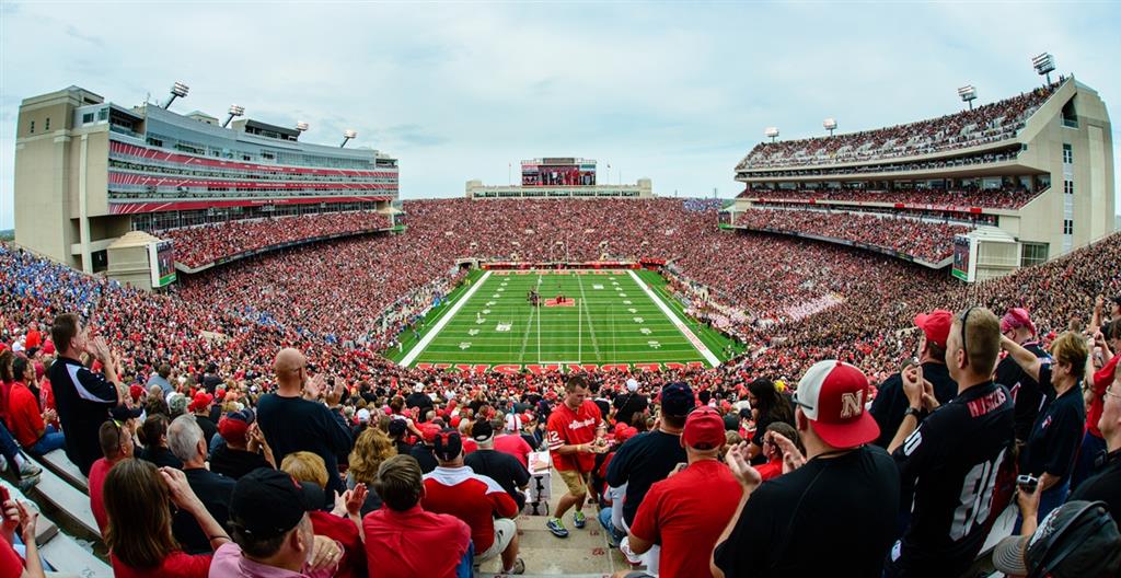 Huskers and Hawkeyes reportedly are B1G schools voting to play