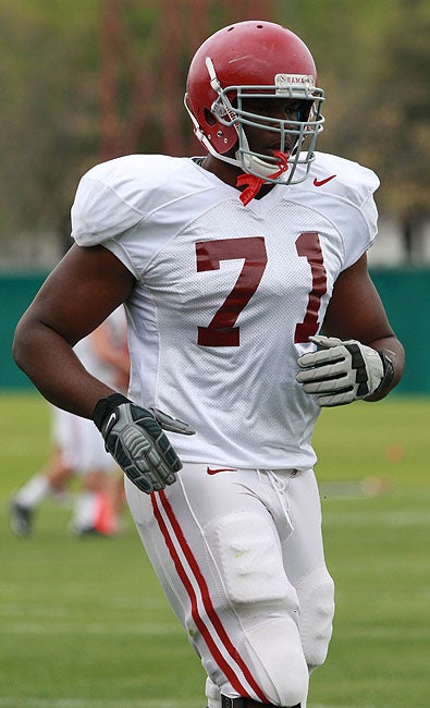 Detriot Lions sign former Tide OT Cyrus Kouandjio