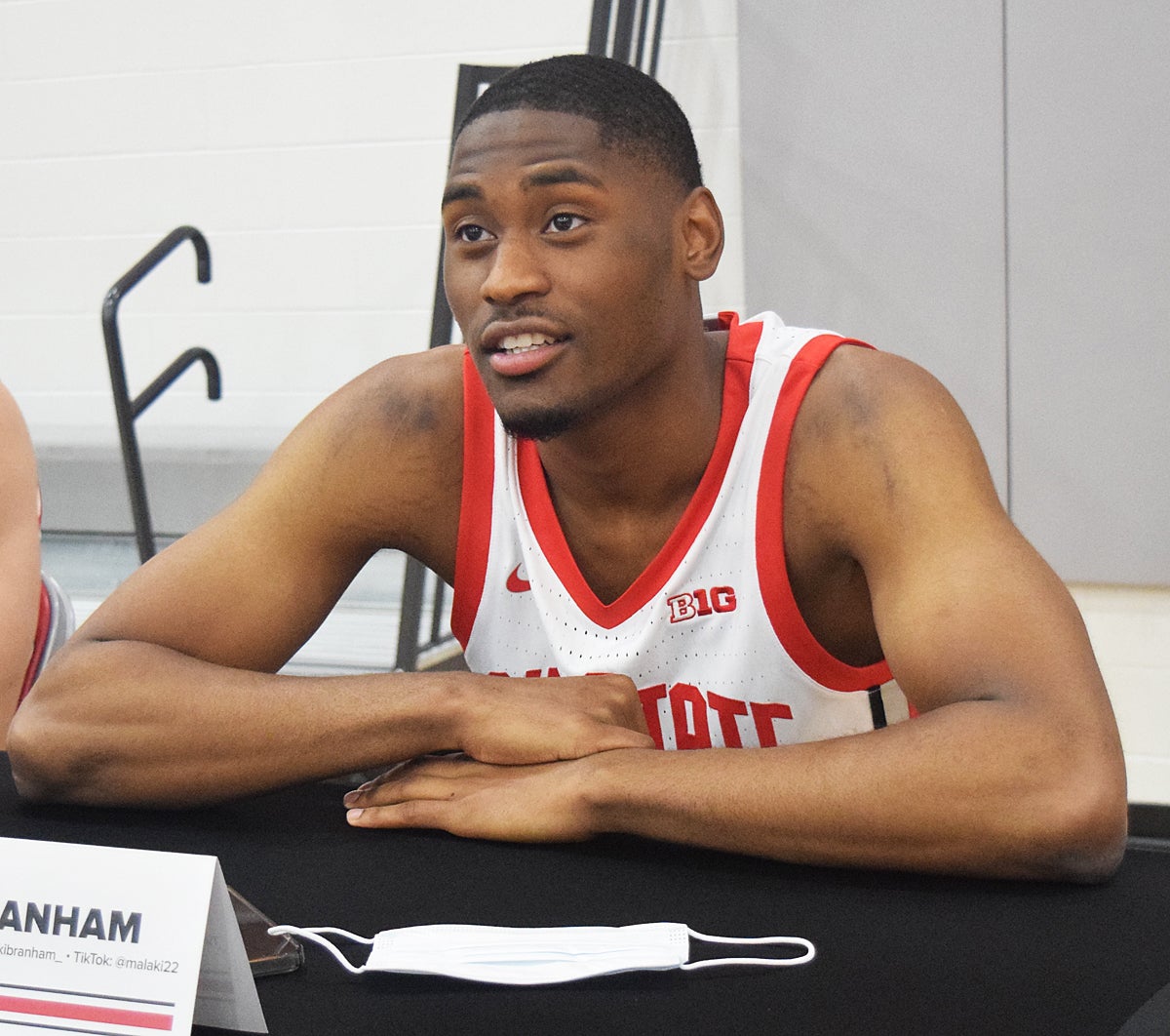 Sights and Sounds Ohio State men's basketball team unveiled at photo day