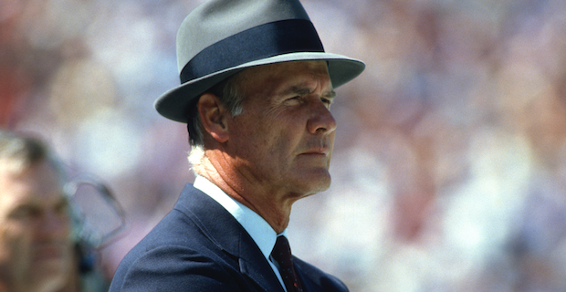 During his career as head coach of the Dallas Cowboys, did Tom Landry  always wear a suit and fedora during games? - Quora