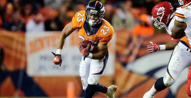 Denver running back Devontae Booker runs down field to the Oakland 25-yard  line during the second quarter Sunday, Jan. 1, 2017, at Sports Authority  Field at Mile High in Denver. (The Gazette