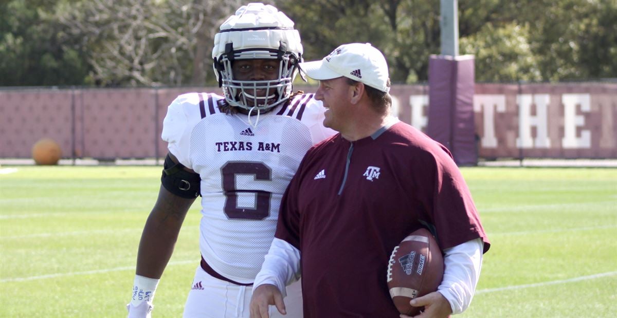 Auburn offers former Texas A&M lineman Derick Hunter