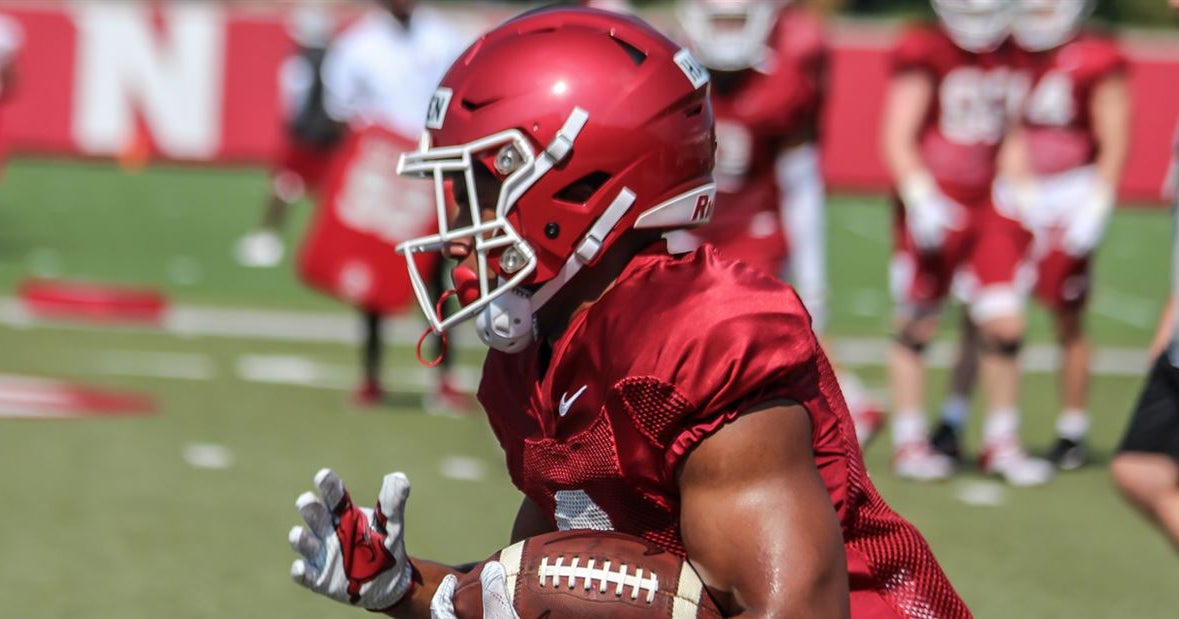Arkansas running back enters transfer portal