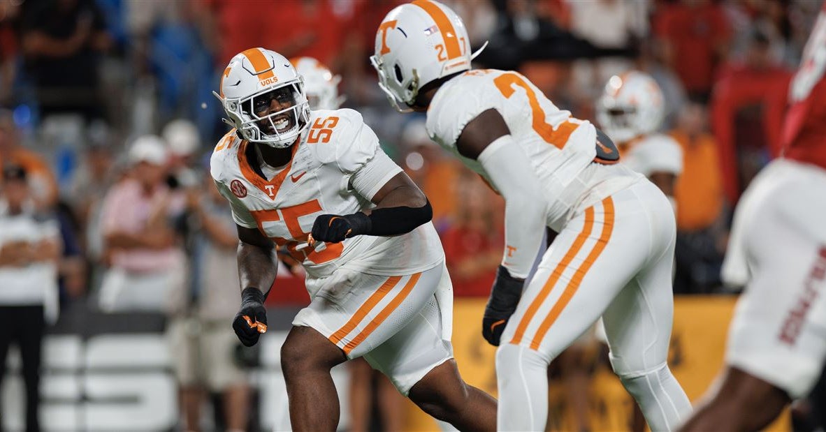 Tennessee football opens as massive favorite over Kent State