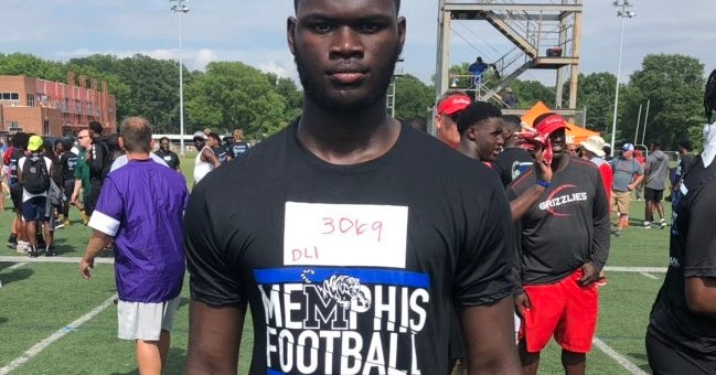 2021 DE Ty Cooper maintaining patient approach in recruiting