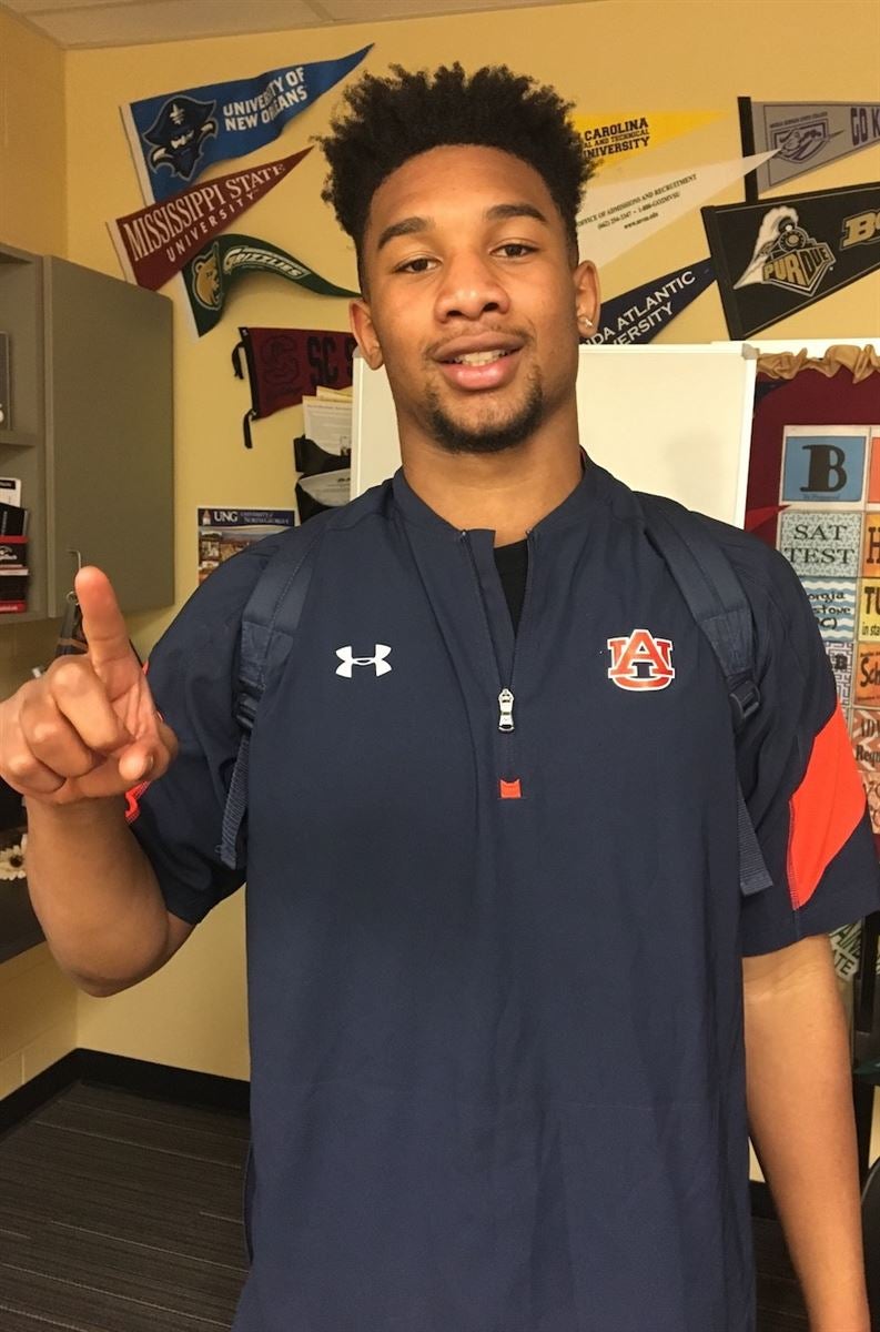 Can Auburn overtake Buckeyes, Urban Meyer, for top recruit?