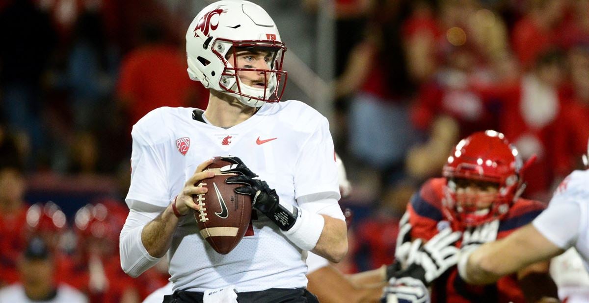 Luke Flack The great mystery revealed: Luke Falk's hand size