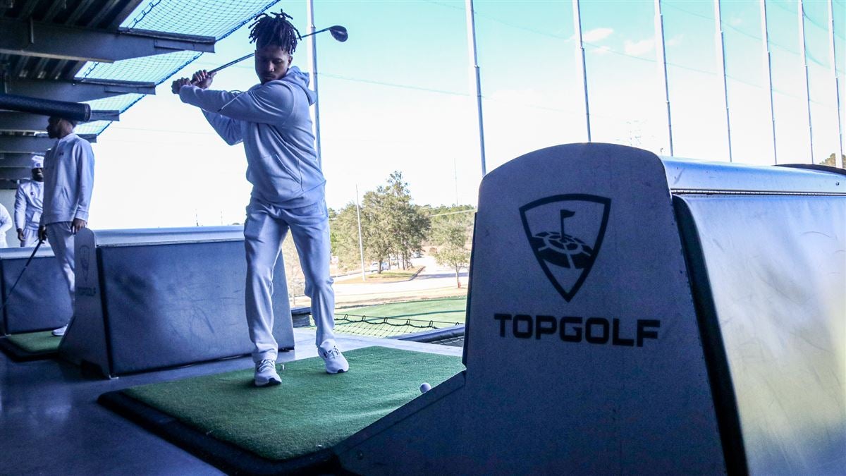 In Photos: Gamecocks take on Topgolf - Vimarsana News