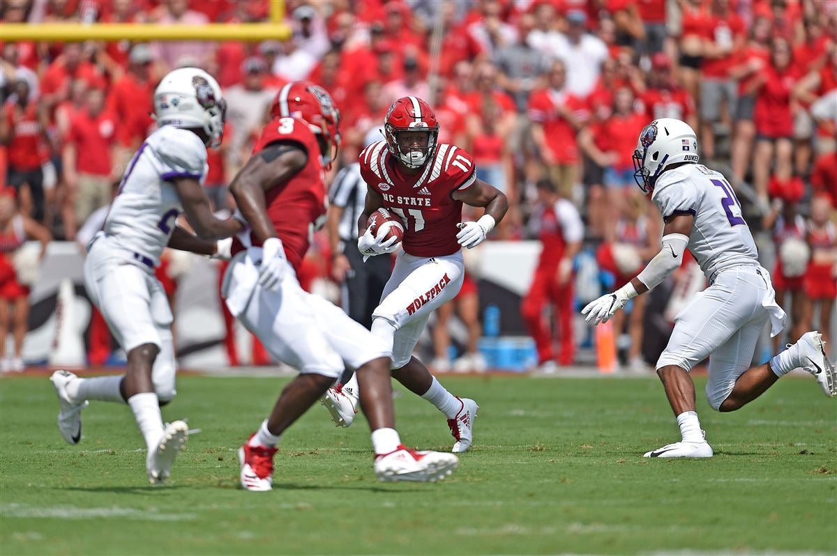 Jakobi Meyers NC State Wolfpack signed autographed 8x10 football photo g