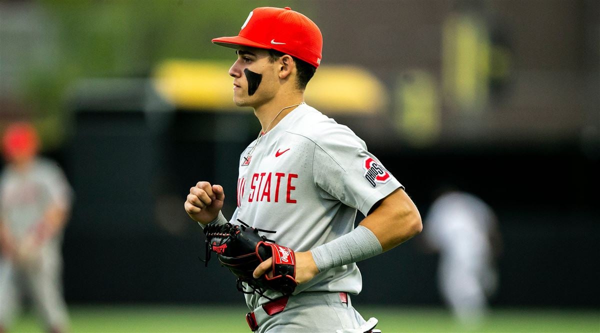 UCLA Baseball is Clutch in 7-4 Win Over No. 2 Oregon State