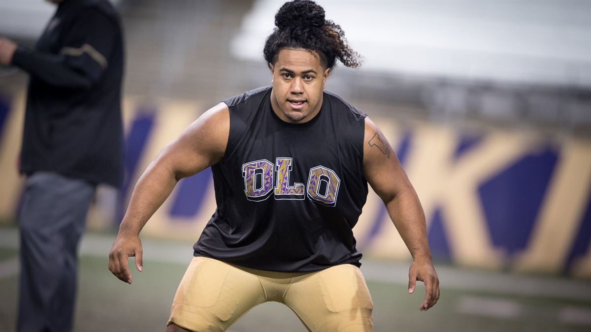 Olson: Vita Vea's character — even more than his talent — has defined him,  dating back to his Milpitas days - The Athletic