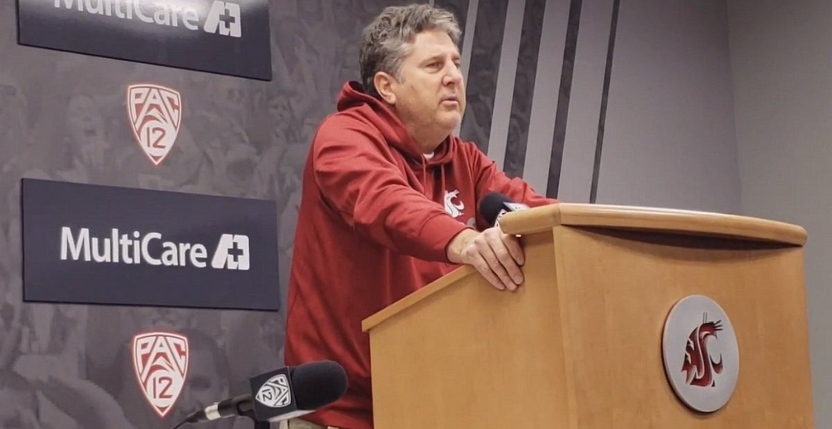 WSU coach Mike Leach talks Oregon and Justin Herbert