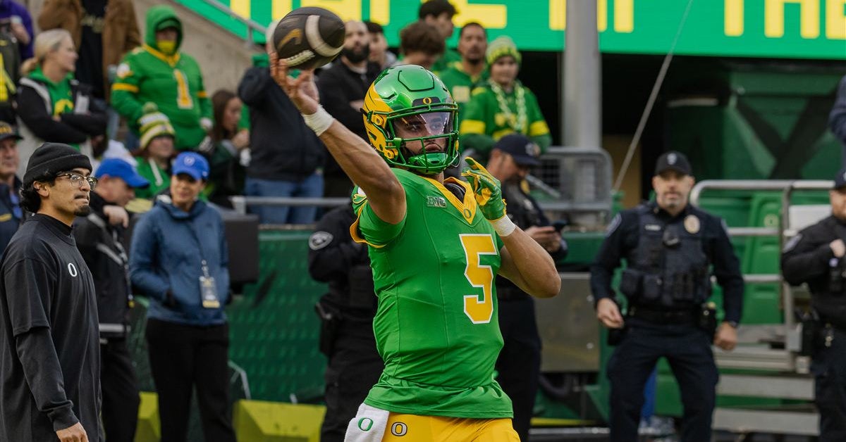 Dan Lanning wants daily consistency to define Oregon football in 2026