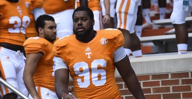 Tennessee 'still waiting' on DT Saulsberry