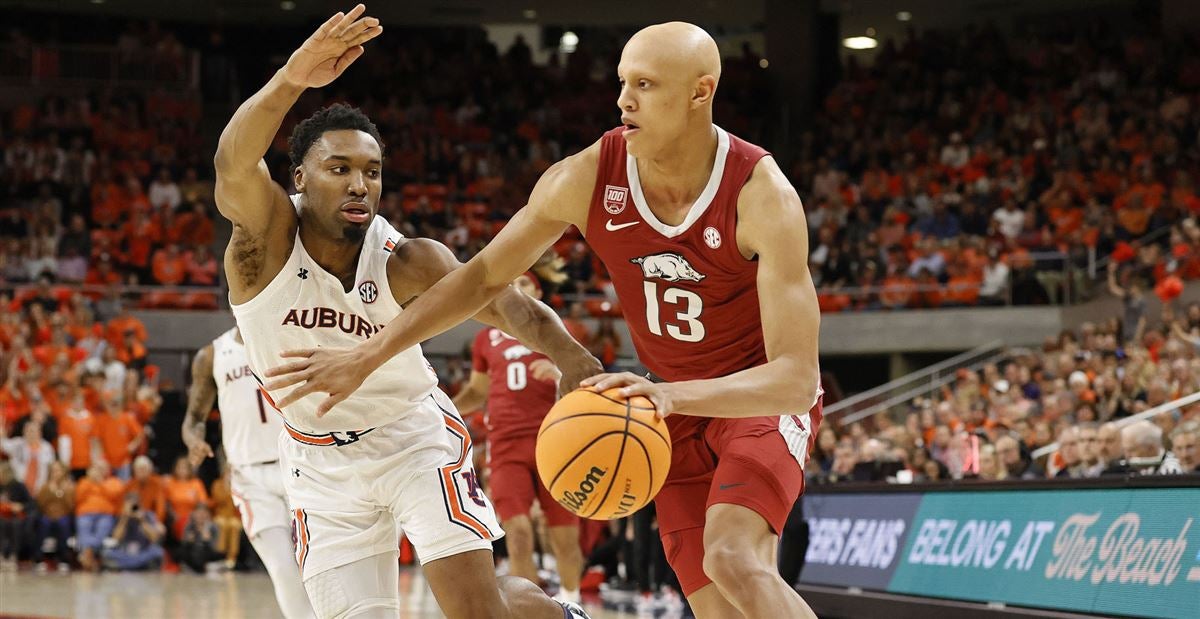 No. 13 Arkansas falls at No. 22 Auburn, 72-59 - Vimarsana News
