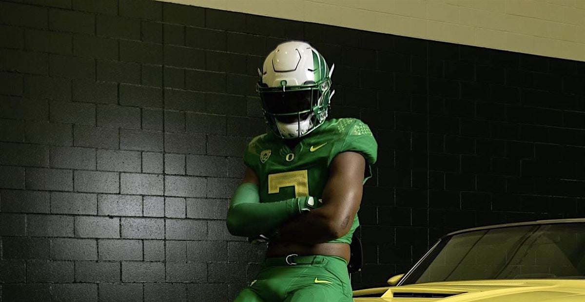 Oregon Football: Ducks Release Uniform Combination for Stanford Cardinal. -  Sports Illustrated Oregon Ducks News, Analysis and More