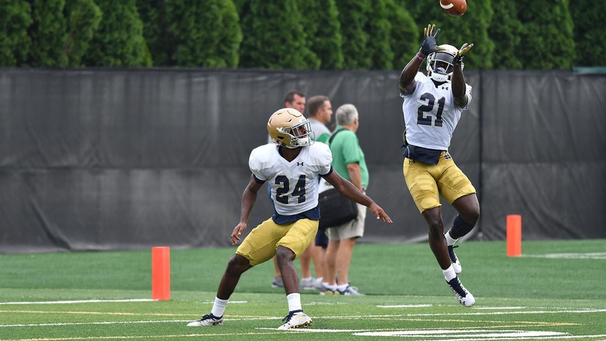 This Guy Plays Notre Dame Football: #21 Jalen Elliott - One Foot Down