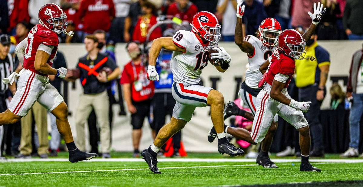 Georgia's Brock Bowers wins FWAA Freshman of the Year Award