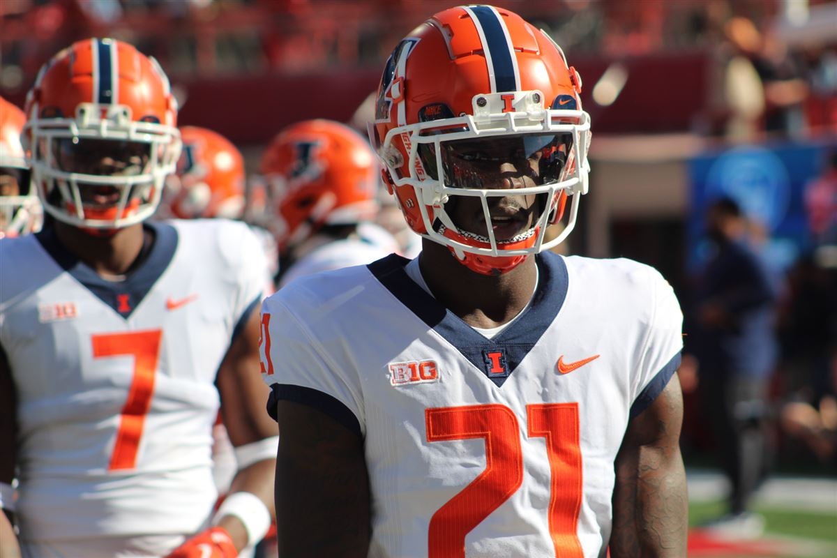Daily Digest | 'Three draft picks from this Illinois secondary'; Brown closing on Doak? - Vimarsana News