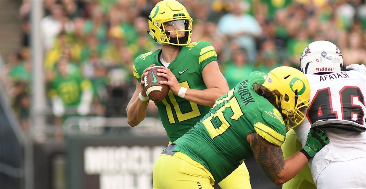 Justin Herbert and Marcus Mariota face off head-to-head