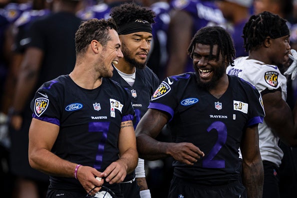 John Harbaugh breaks down Ravens backup QB situation with Trace McSorley,  Tyler Huntley