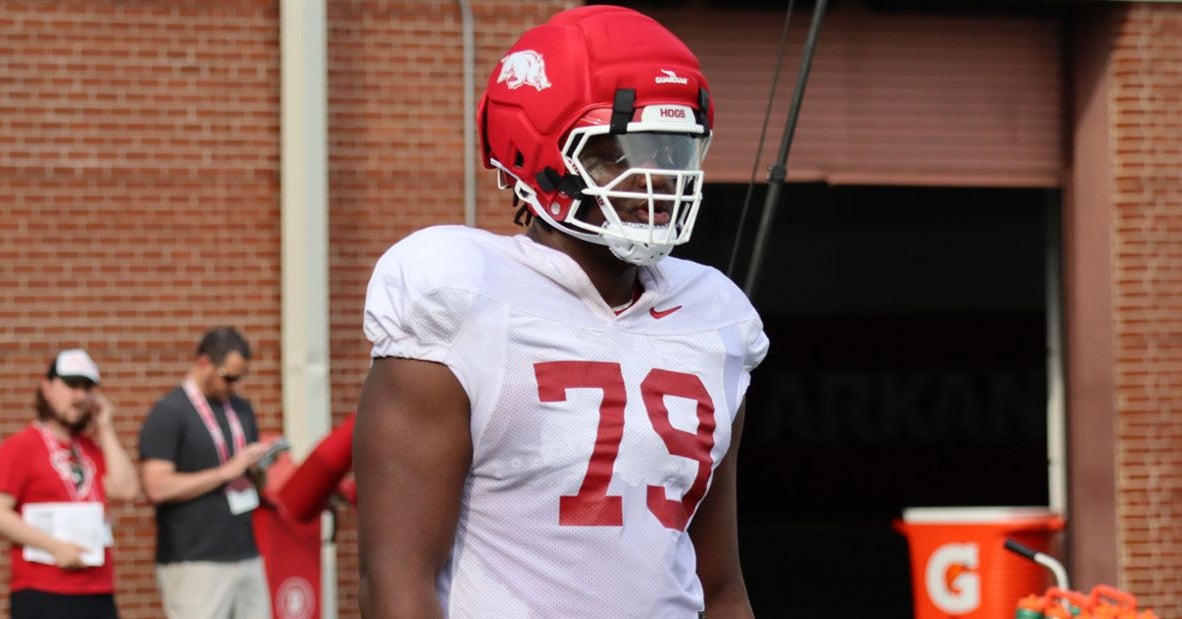 Josiah Clemons a key part of Arkansas O-line's future