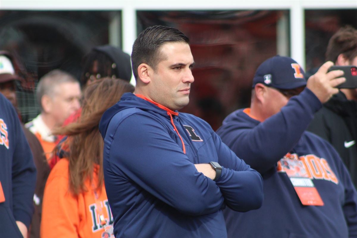 How Illini recruiting staff has prepared for hectic offseason: 'You can never be shocked as to what happens' - Vimarsana News